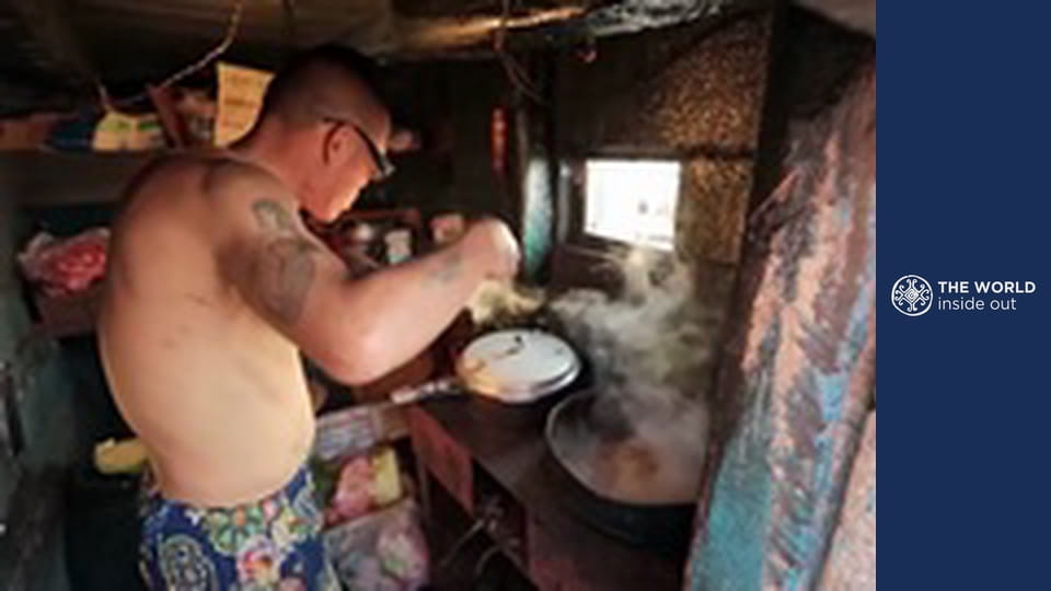 Jellyfish hunting and how the Chinese cook it. China.