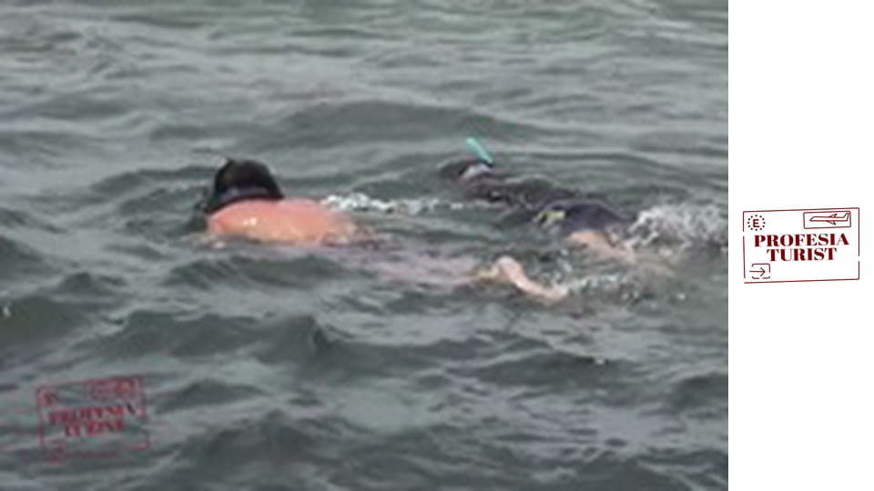 На лов за крокодили в Кения и обяд на самотен остров