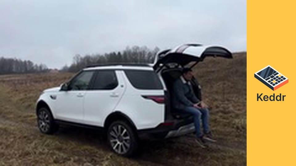 Що таке EDC? Показую свій набір техніки і всього іншого