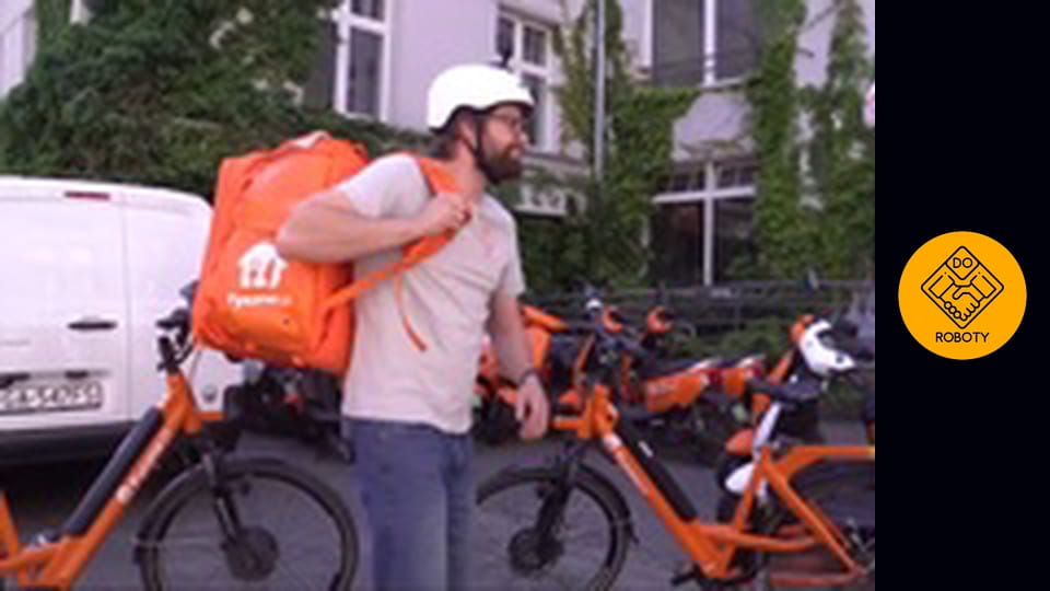 PRACA KURIERA PYSZNE PL - Ile km dziennie? Jakie zarobki?