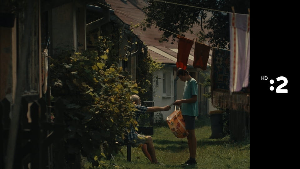 Hore je nebo, v doline som ja