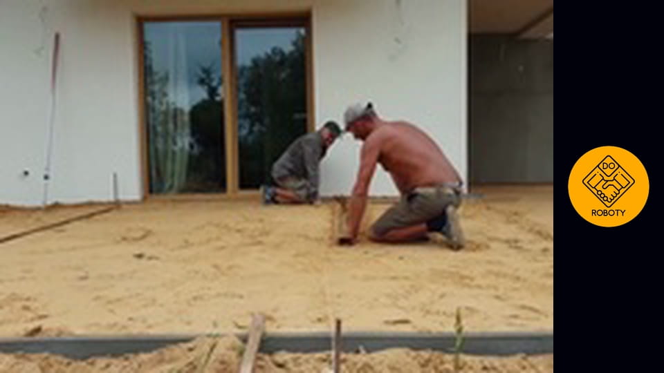 JAK ZAROBIĆ NA UKŁADANIU KOSTKI BRUKOWEJ