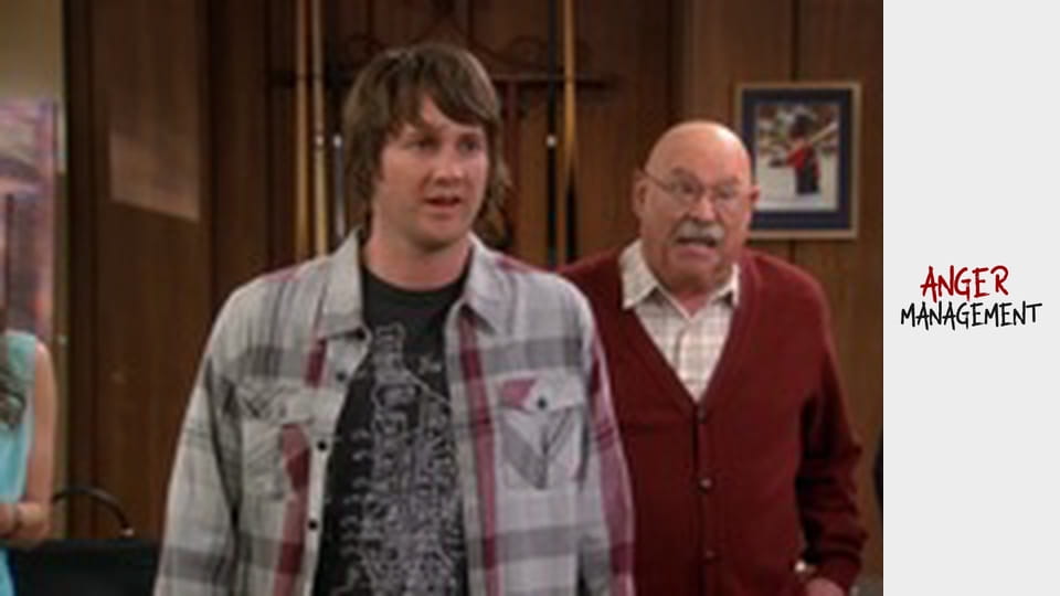 Charlie, Lacey i niebezpieczny hydraulik S4E15