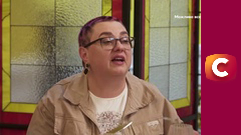 "Званый ужин", 3 сезон, 2 эп. "Исповедь любовницы, блюда из субпродуктов и школьный экзамен".