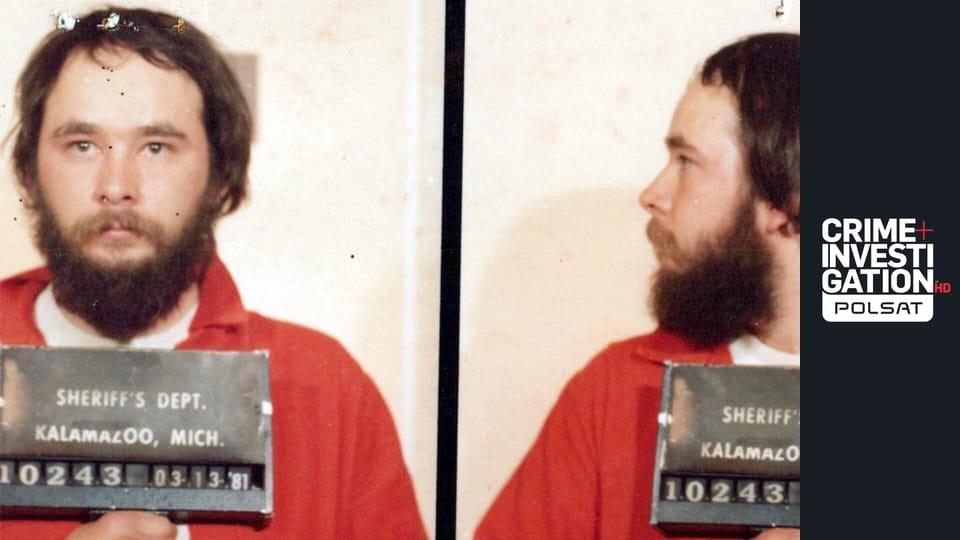 Pogrzebani za domem S5E3 - Niebieska śmierć