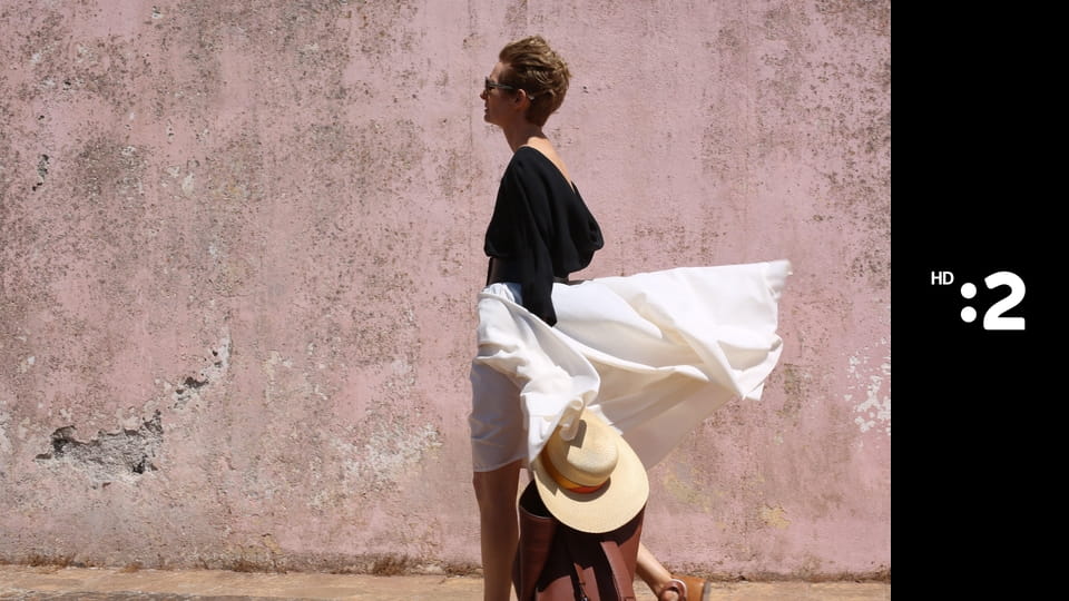 Sledovať Oslnení slnkom online