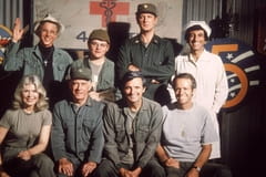 M*A*S*H Sezóna 10 Epizoda 3 - Zaručené informace