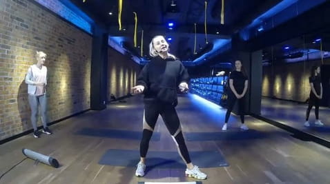 Stretching: Workout with Smartass (2021) - anna tymoshchuk 1 séria