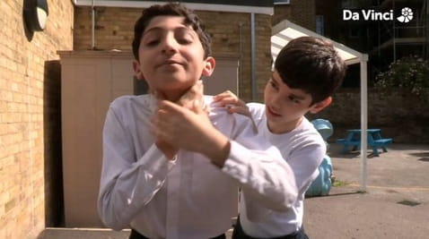 10. Pierwsza pomoc w przypadku zadławienia