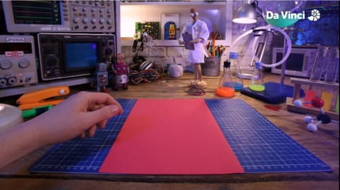 16. Robotyczna ręka z tektury