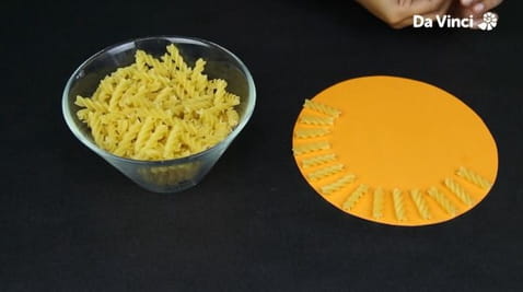 11. Lew z makaronem Fusilli