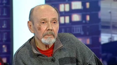 Építész lakcím nélkül