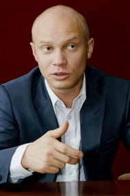 Filmy s hercom Dmitry Khrustalev