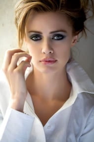 Filmy z aktorem Nathalie Rapti Gomez