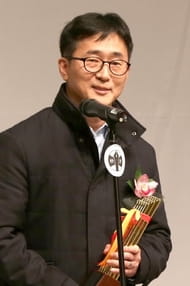 Filmy s tímto hercem Kim Woo Hyung