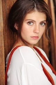 Emily Bader Filmy s tímto hercem Emily Bader