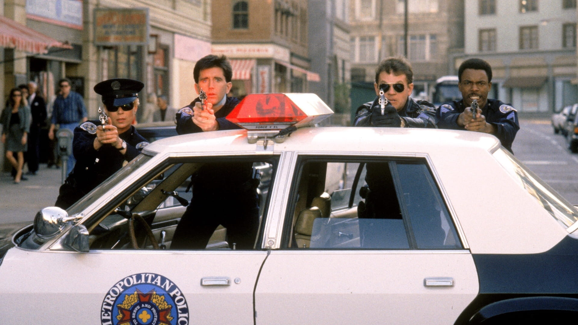 Policajná akadémia 6: Mesto v obkľúčení