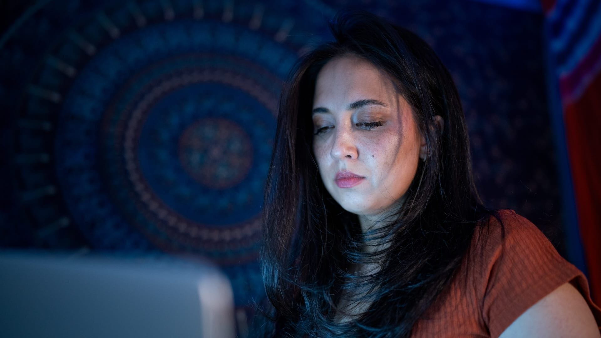 Nezletilí v utajení